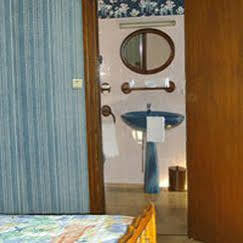 Hôtel Le Relais Des Monedieres à Seilhac Extérieur photo