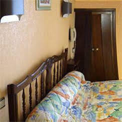 Hôtel Le Relais Des Monedieres à Seilhac Extérieur photo