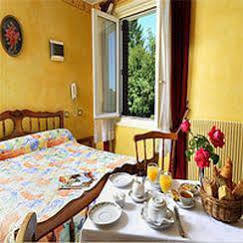 Hôtel Le Relais Des Monedieres à Seilhac Extérieur photo